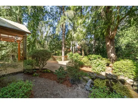 9508 SW Jonathan Court Portland OR 97219