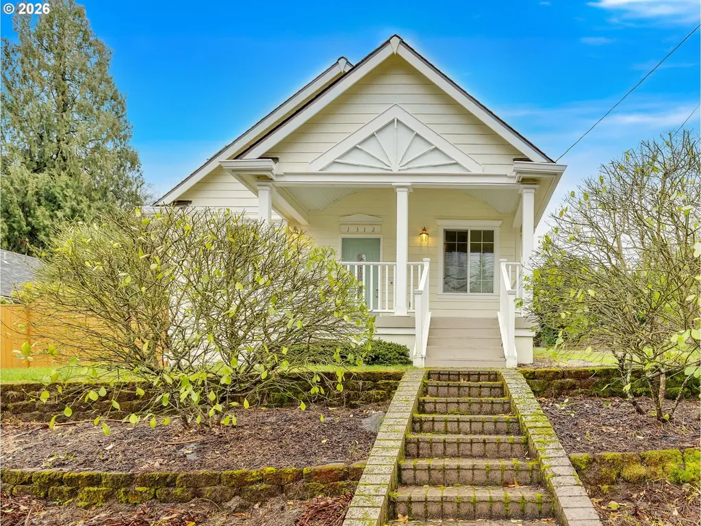 1312 Jackson Street Oregon City OR 97045