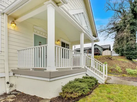 1312 Jackson Street Oregon City OR 97045