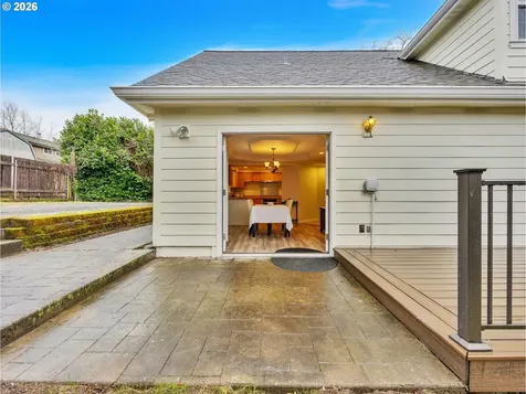 1312 Jackson Street Oregon City OR 97045