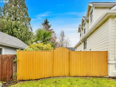 1312 Jackson Street Oregon City OR 97045