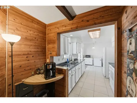 3793 Fir Street North Bend OR 97459