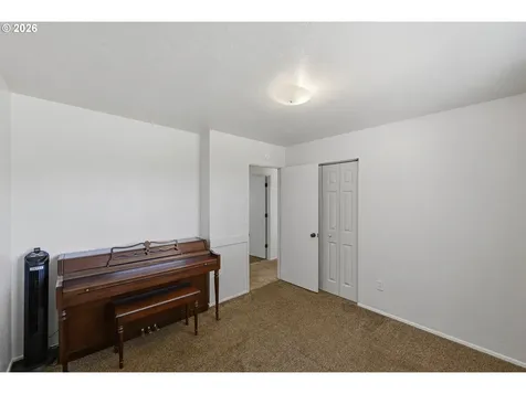 3793 Fir Street North Bend OR 97459