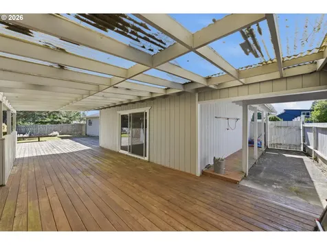 3793 Fir Street North Bend OR 97459