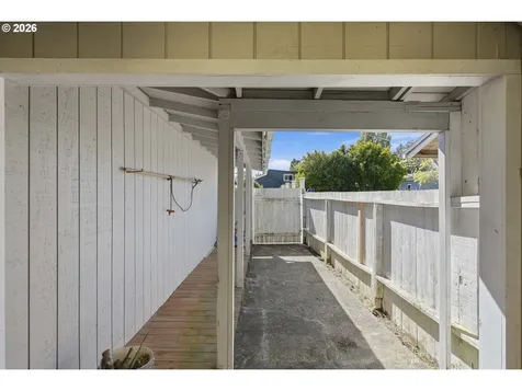3793 Fir Street North Bend OR 97459