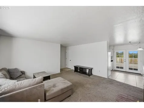 3793 Fir Street North Bend OR 97459