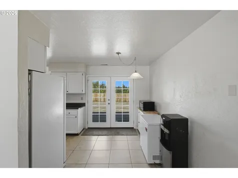 3793 Fir Street North Bend OR 97459
