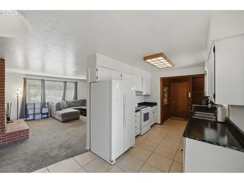 3793 Fir Street North Bend OR 97459