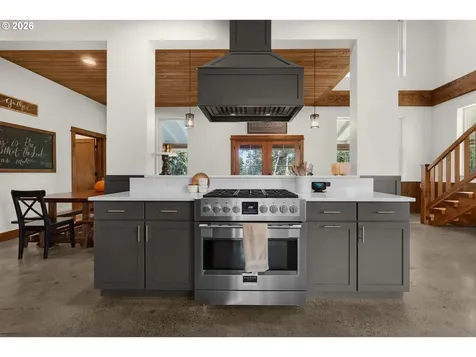101 SW Juniper Avenue Warrenton OR 97146