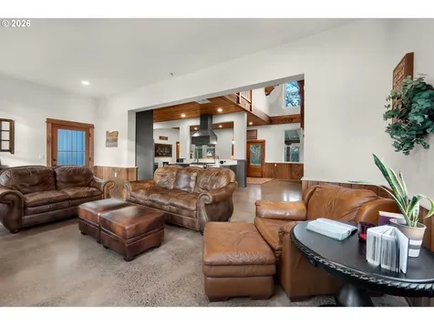 101 SW Juniper Avenue Warrenton OR 97146