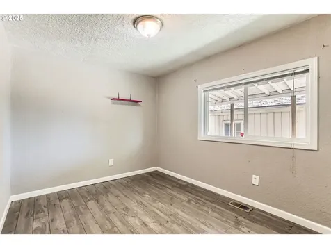 7508 SE Ogden Street Portland OR 97206
