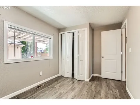 7508 SE Ogden Street Portland OR 97206