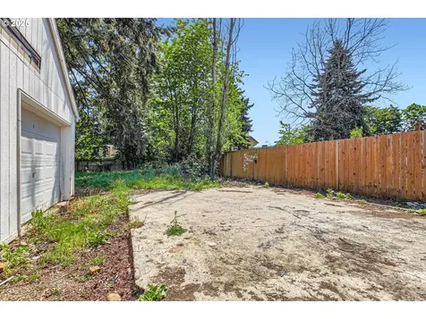 7508 SE Ogden Street Portland OR 97206