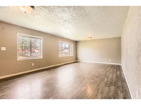 7508 SE Ogden Street Portland OR 97206
