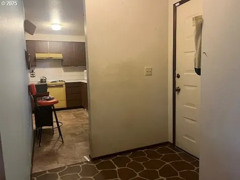 4122 Vickie Court Hubbard OR 97032