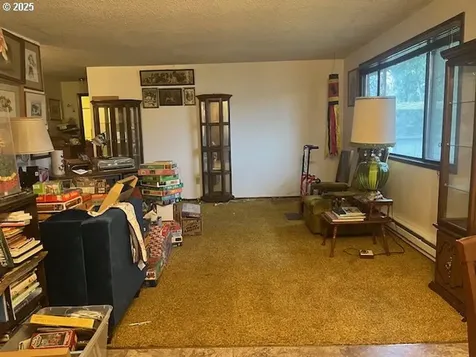 4122 Vickie Court Hubbard OR 97032