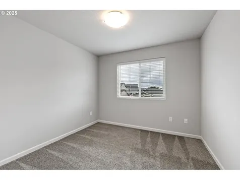 1404 Farmington Drive Junction City OR 97448