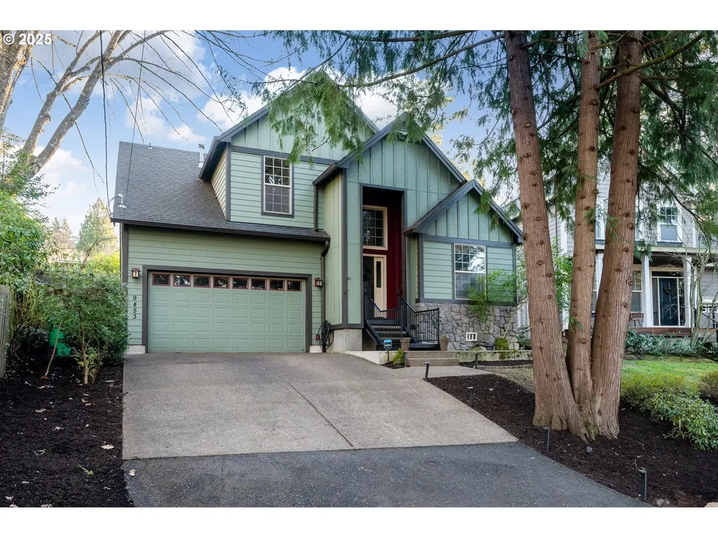 9453 SW 62nd Drive Portland OR 97219