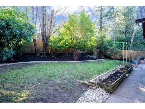 9453 SW 62nd Drive Portland OR 97219