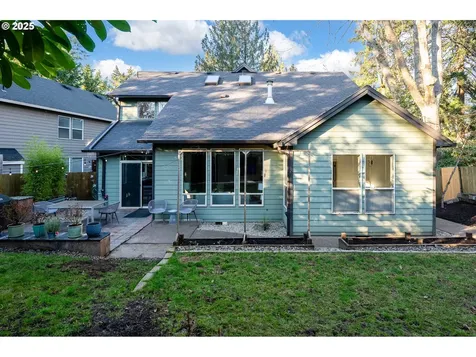 9453 SW 62nd Drive Portland OR 97219
