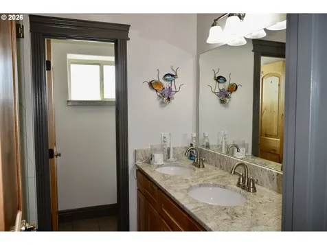 28978 Vizcaino Court Gold Beach OR 97444