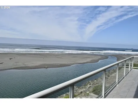 28978 Vizcaino Court Gold Beach OR 97444
