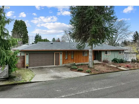 10644 NE Russell Court Portland OR 97220