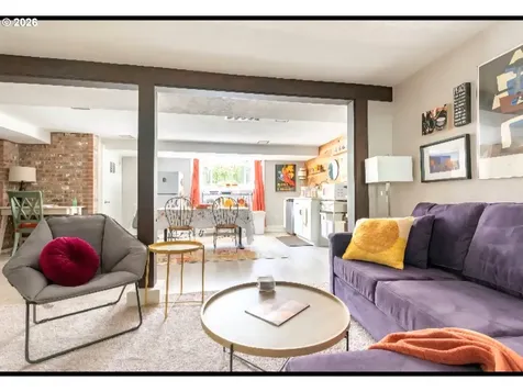 10644 NE Russell Court Portland OR 97220
