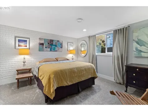10644 NE Russell Court Portland OR 97220