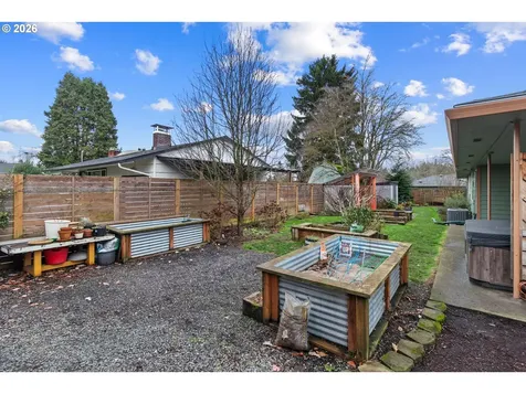 10644 NE Russell Court Portland OR 97220