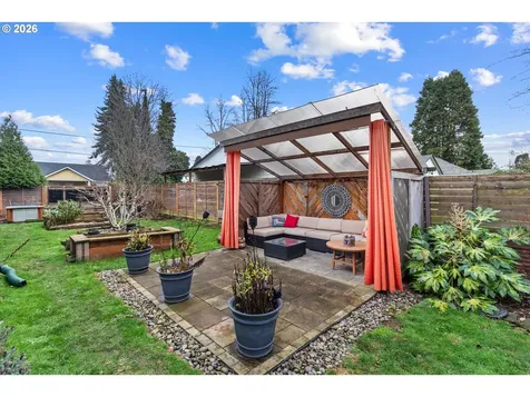 10644 NE Russell Court Portland OR 97220