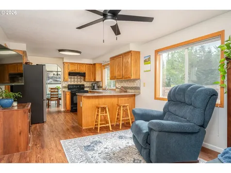 11240 SE Cranberry Loop Clackamas OR 97015