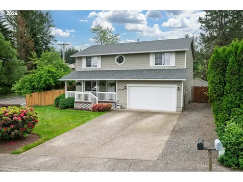 11240 SE Cranberry Loop Clackamas OR 97015
