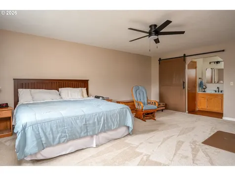 11240 SE Cranberry Loop Clackamas OR 97015