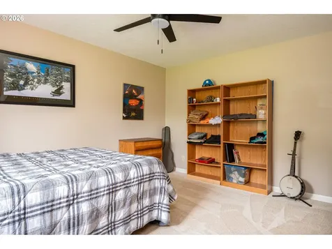 11240 SE Cranberry Loop Clackamas OR 97015