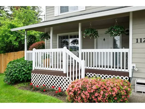 11240 SE Cranberry Loop Clackamas OR 97015