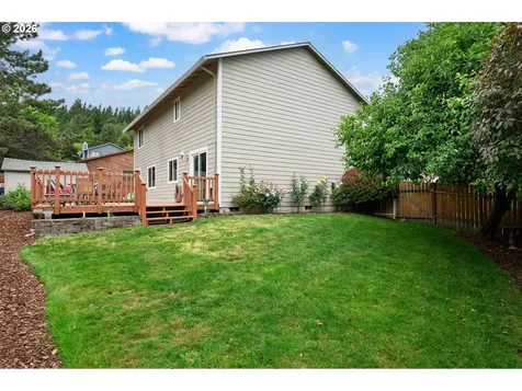 11240 SE Cranberry Loop Clackamas OR 97015