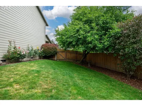 11240 SE Cranberry Loop Clackamas OR 97015