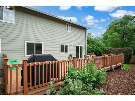 11240 SE Cranberry Loop Clackamas OR 97015