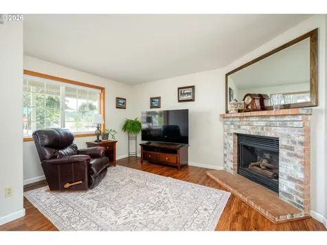 11240 SE Cranberry Loop Clackamas OR 97015