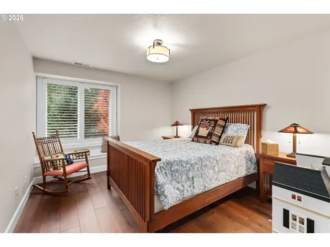 7717 NW Blue Pointe Lane Portland OR 97229