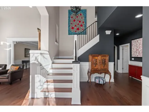 7717 NW Blue Pointe Lane Portland OR 97229