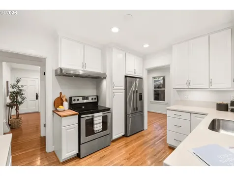 381 S Palatine Hill Road Portland OR 97219