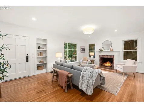 381 S Palatine Hill Road Portland OR 97219
