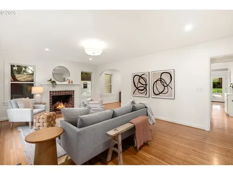 381 S Palatine Hill Road Portland OR 97219