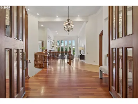 18225 River Edge Court Lake Oswego OR 97034