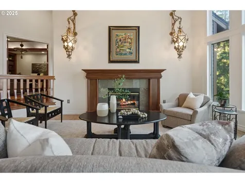 18225 River Edge Court Lake Oswego OR 97034
