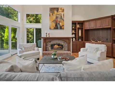 18225 River Edge Court Lake Oswego OR 97034
