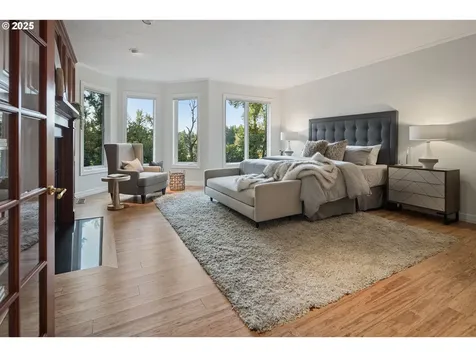 18225 River Edge Court Lake Oswego OR 97034