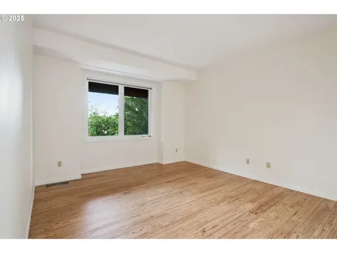 18225 River Edge Court Lake Oswego OR 97034